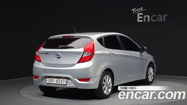 Hyundai Accent 2017 — фото 2