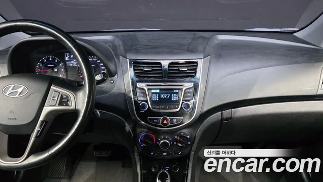 Hyundai Accent 2017 — фото 17