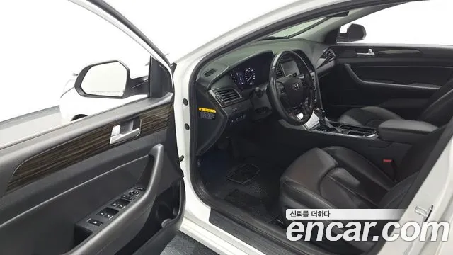Hyundai Sonata 2016 — фото 12