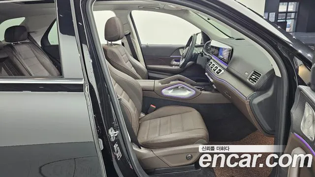 Mercedes-Benz GLE-Class 2023 — фото 11