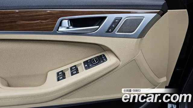 Genesis G80 2017 — фото 18