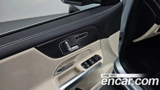 Mercedes-Benz EQB 2026 — фото 18
