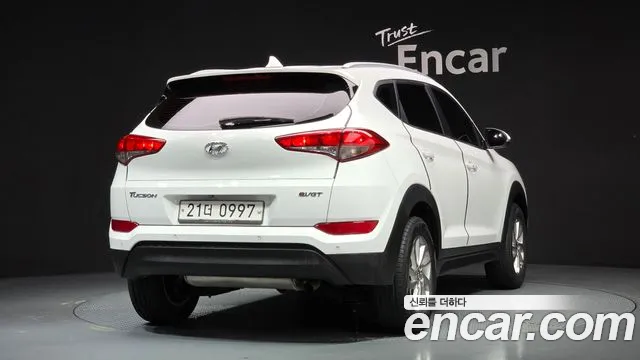 Hyundai Tucson 2016 — фото 2