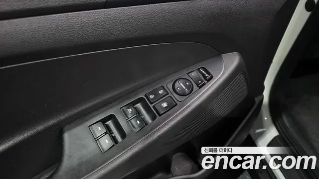 Hyundai Tucson 2016 — фото 18