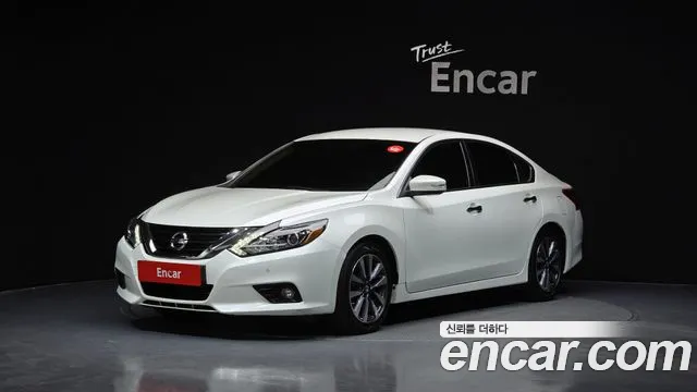 Nissan Altima 2017 — фото 1