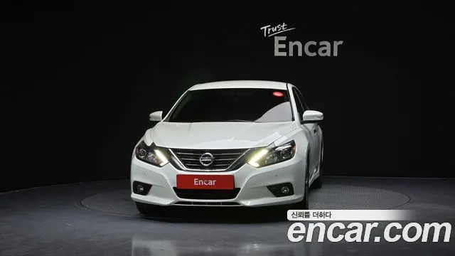 Nissan Altima 2017 — фото 3