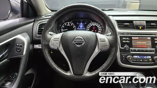 Nissan Altima 2017 — фото 13