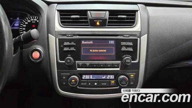 Nissan Altima 2017 — фото 19