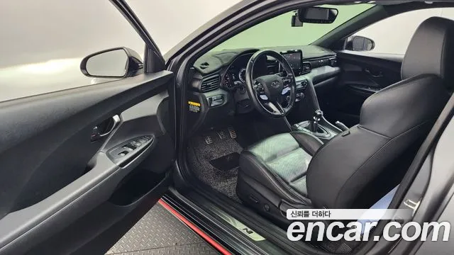 Hyundai Veloster 2020 — фото 10