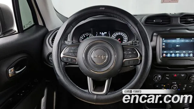 Jeep Renegade 2022 — фото 13