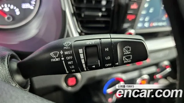 Kia Stonic 2019 — фото 19