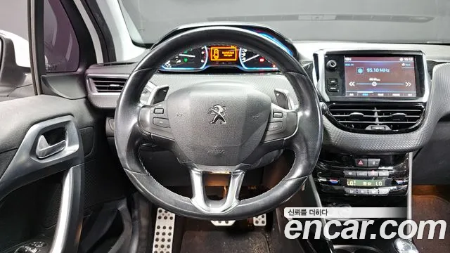 Peugeot 2008 2018 — фото 13
