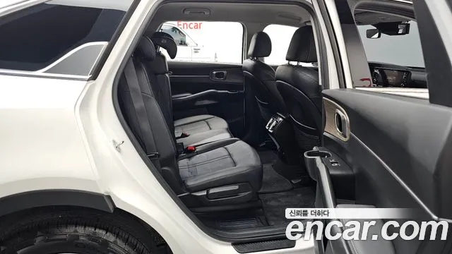 Kia Sorento 2021 — фото 12