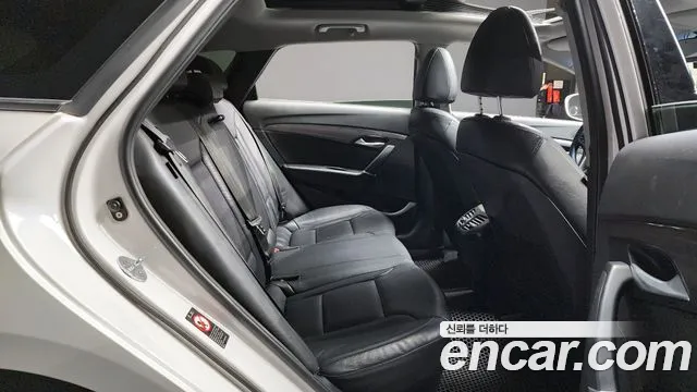 Hyundai i40 2016 — фото 12