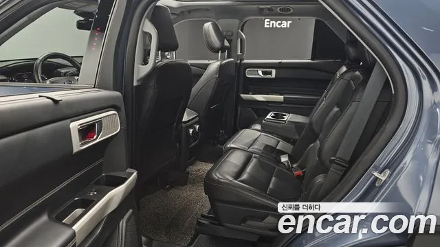 Ford Explorer 2021 — фото 12