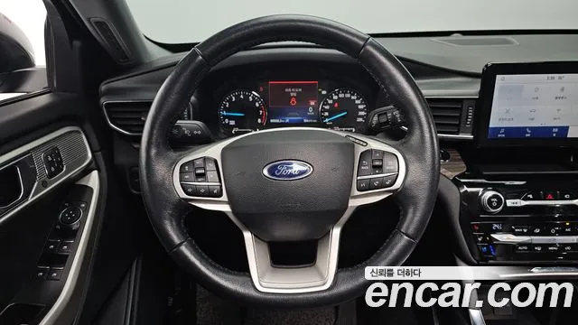 Ford Explorer 2021 — фото 13