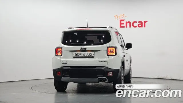 Jeep Renegade 2017 — фото 4