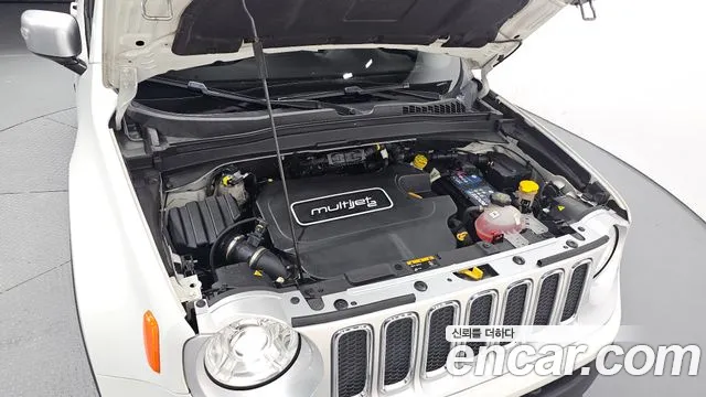 Jeep Renegade 2017 — фото 6