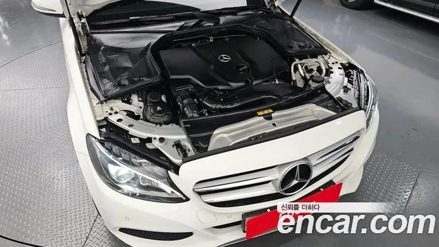Mercedes-Benz C-Class 2018 — фото 5