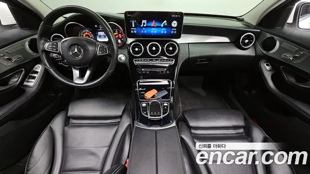 Mercedes-Benz C-Class 2018 — фото 6