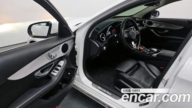 Mercedes-Benz C-Class 2018 — фото 10