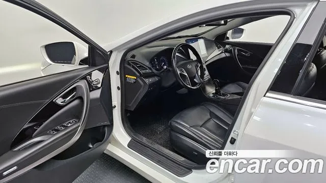 Hyundai Grandeur 2015 — фото 11