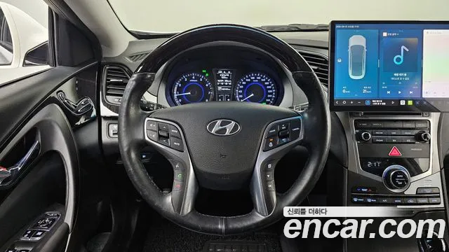Hyundai Grandeur 2015 — фото 13