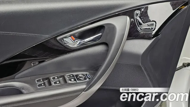 Hyundai Grandeur 2015 — фото 18