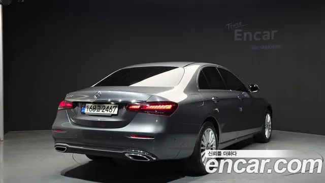 Mercedes-Benz E-Class 2021 — фото 2