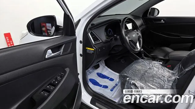 Hyundai Tucson 2017 — фото 10