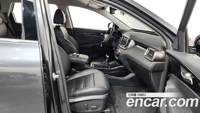 Kia Sorento 2019 — фото 11