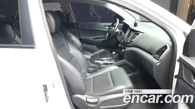 Hyundai Tucson 2016 — фото 11