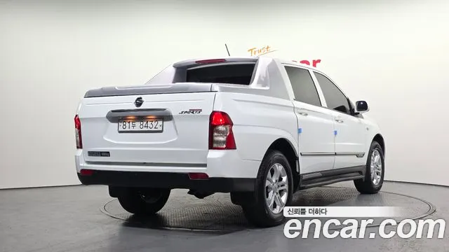 KG_Mobility_Ssangyong KORANDO 2014 — фото 2