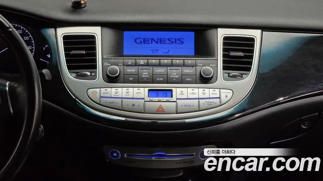 Hyundai Genesis 2012 — фото 14