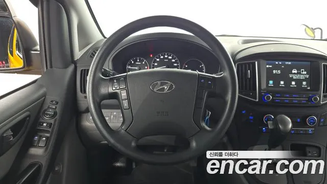 Hyundai Starex 2020 — фото 13