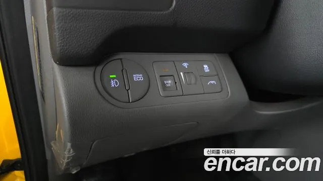 Hyundai Starex 2020 — фото 17
