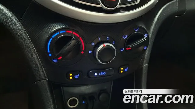 Hyundai Accent 2016 — фото 18