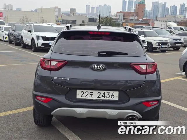 Kia Stonic 2018 — фото 6