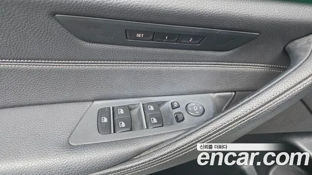BMW 5-Series 2018 — фото 14