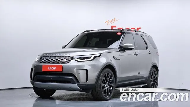 Land Rover Discovery 2023 — фото 1