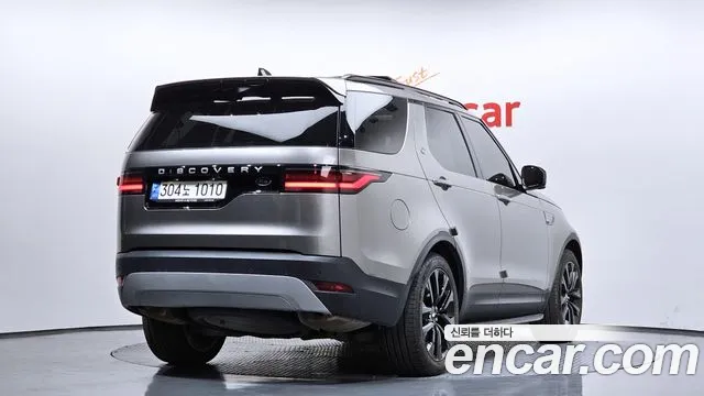 Land Rover Discovery 2023 — фото 2
