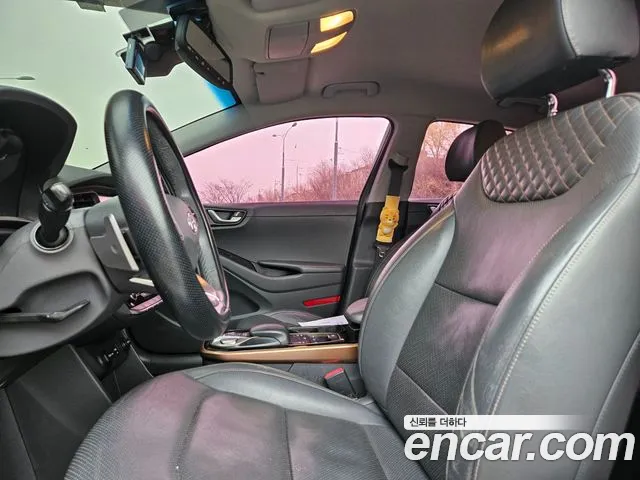 Hyundai Ioniq 2018 — фото 15