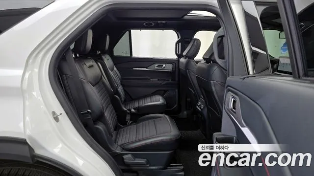 Ford Explorer 2025 — фото 12