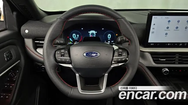 Ford Explorer 2025 — фото 13