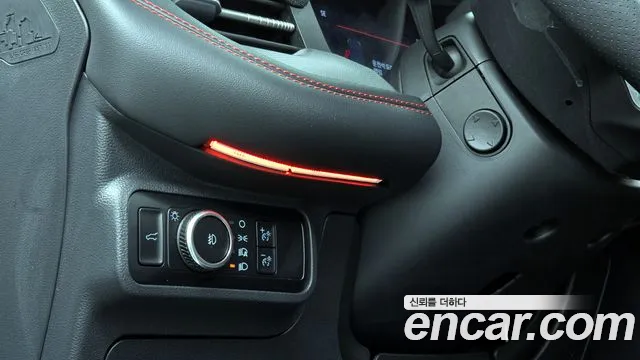 Ford Explorer 2025 — фото 18