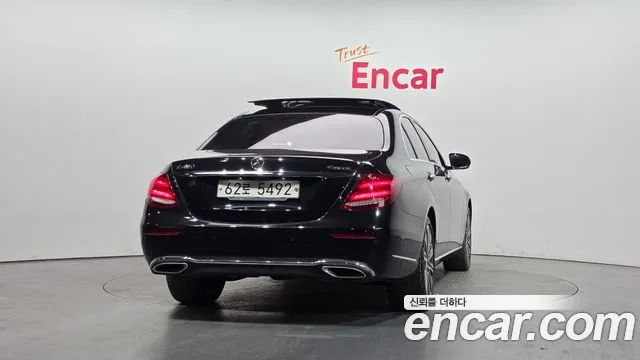 Mercedes-Benz E-Class 2019 — фото 4