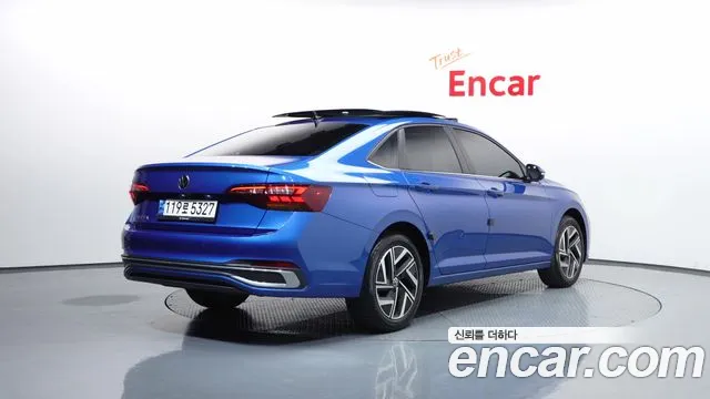 Volkswagen Jetta 2023 — фото 2