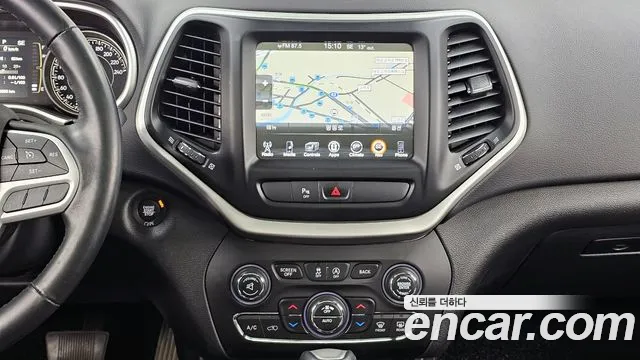 Jeep Cherokee 2017 — фото 14