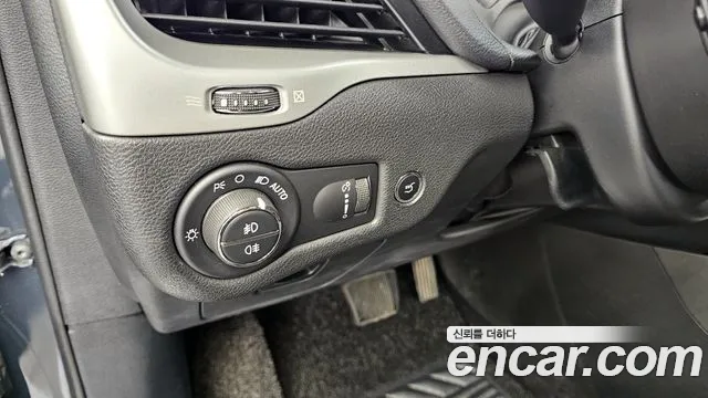 Jeep Cherokee 2017 — фото 16