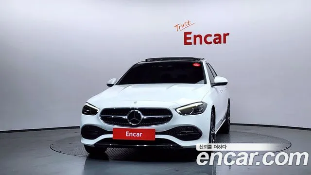 Mercedes-Benz C-Class 2023 — фото 3